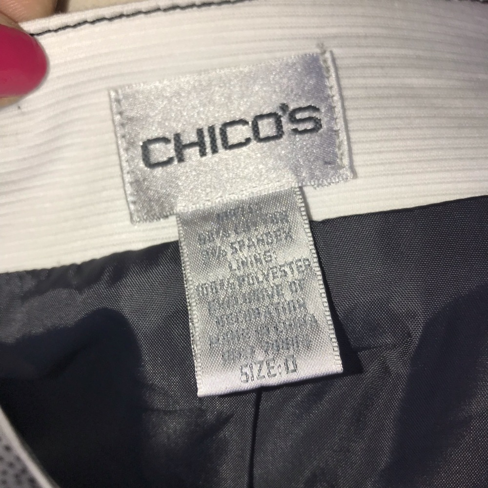 Chico’s longsleeve blazer jacket. - Picture 7 of 8